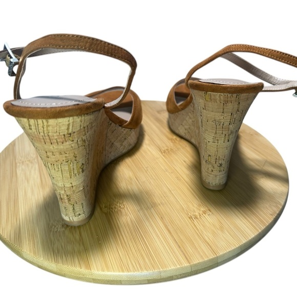 New LAMBERT WEDGE BRAND CHARLES BY CHARLES DAVID Size 11 - Picture 3 of 6